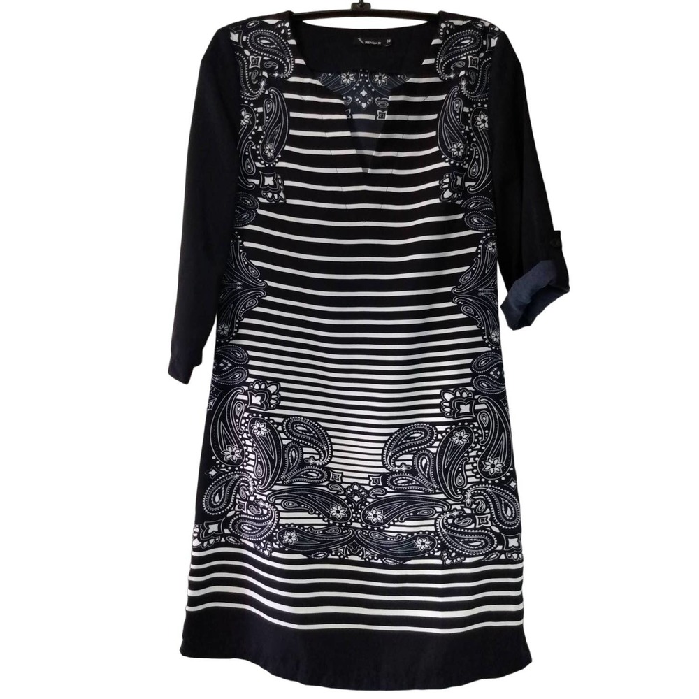Renuar black & white print v-neck shift dress